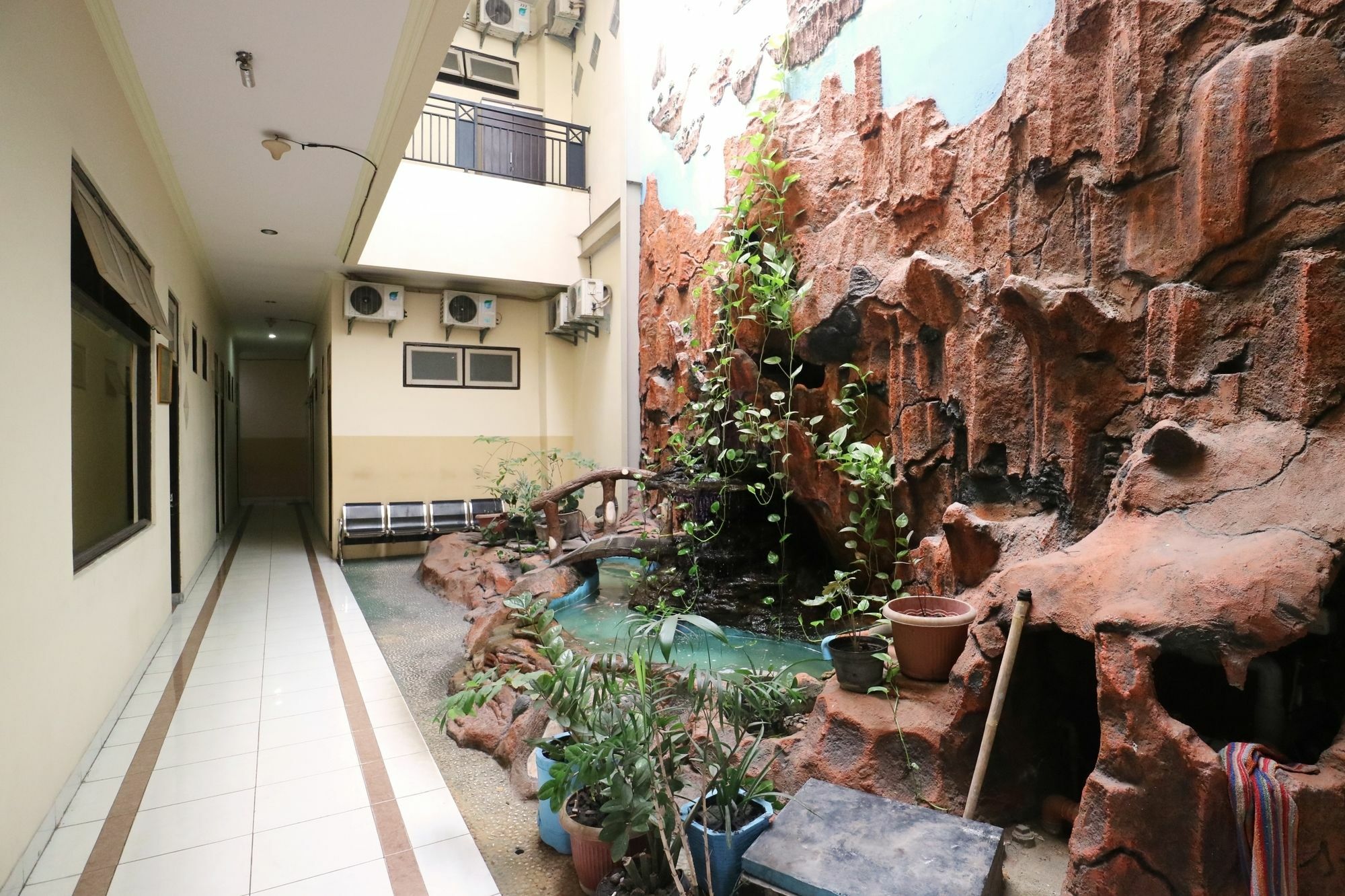 Hotel Syariah Walisongo Surabaya Buitenkant foto