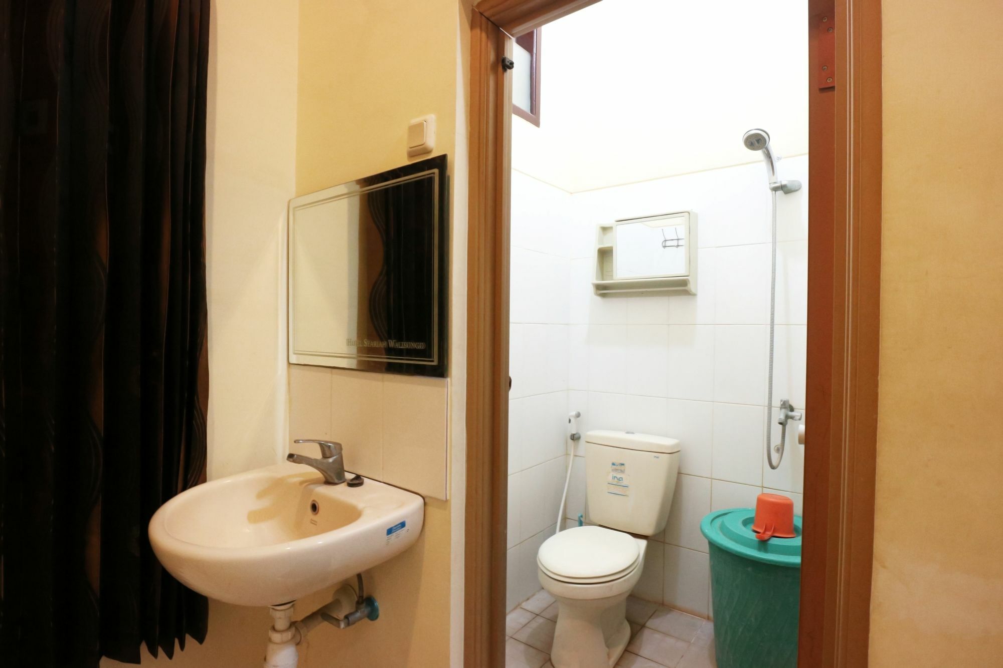 Hotel Syariah Walisongo Surabaya Buitenkant foto
